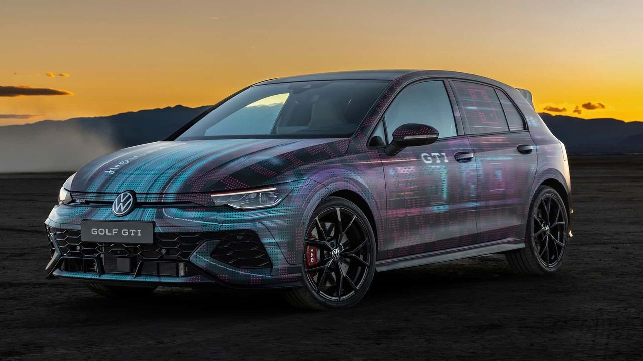 Nadjeżdża nowy Golf GTI Clubsport. Volkswagen pochwalił się zdjęciami i datą debiutu