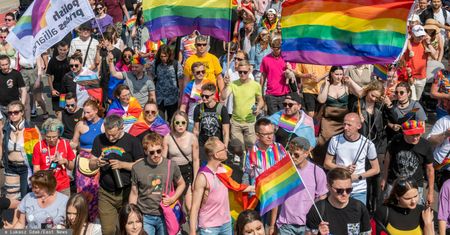 Związki partnerskie "od zaraz"? Kandydat na posła zapowiada