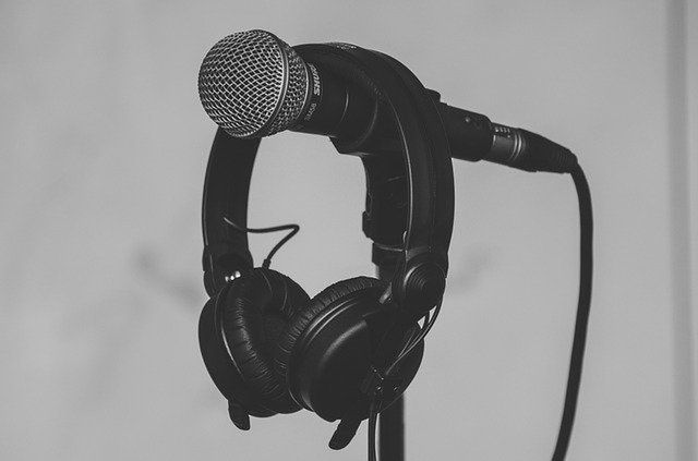 Jaki mikrofon do streamingu i nagrywania kupić?