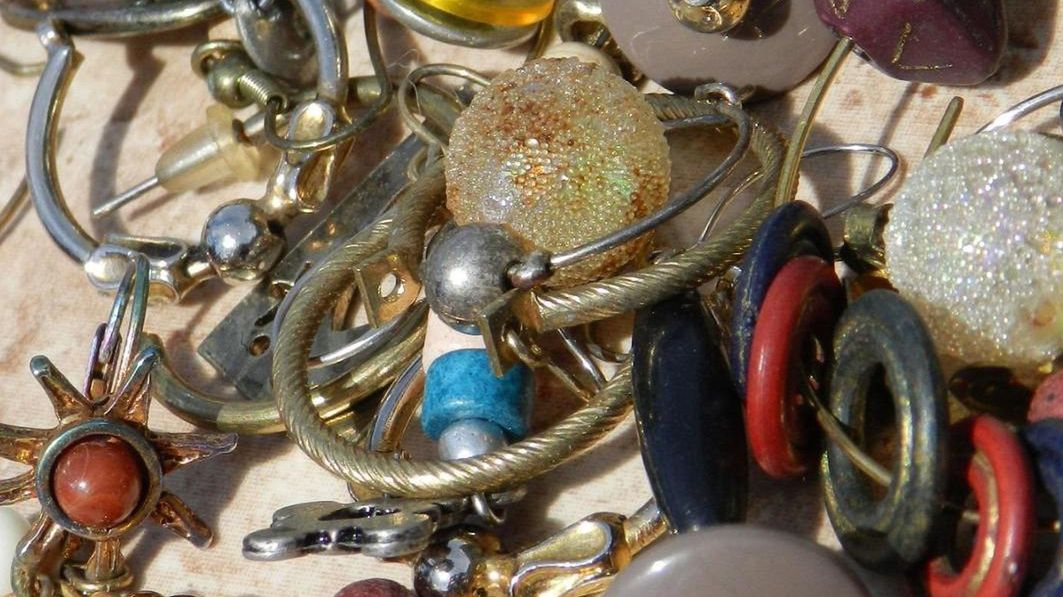 Niebezpieczna biżuteria nie została dopuszczona do obrotu 