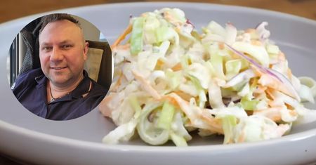 Tomasz Strzelczyk w 5 minut robi chrupiącą surówkę. Sto razy lepsza od mizerii