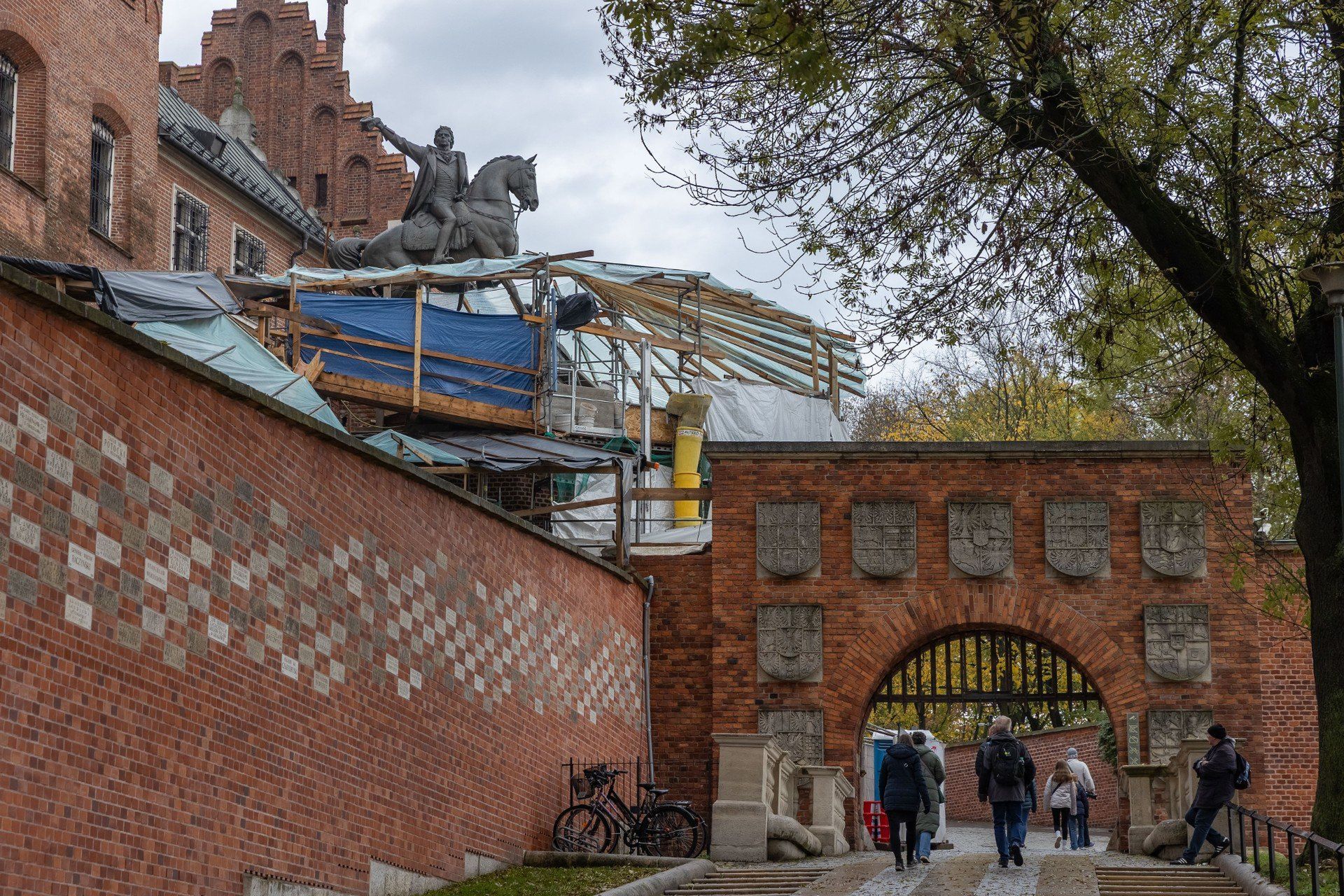 Bastion wraz z pomnikiem Kościuszki wyjdzie zza rusztowań za około pół roku