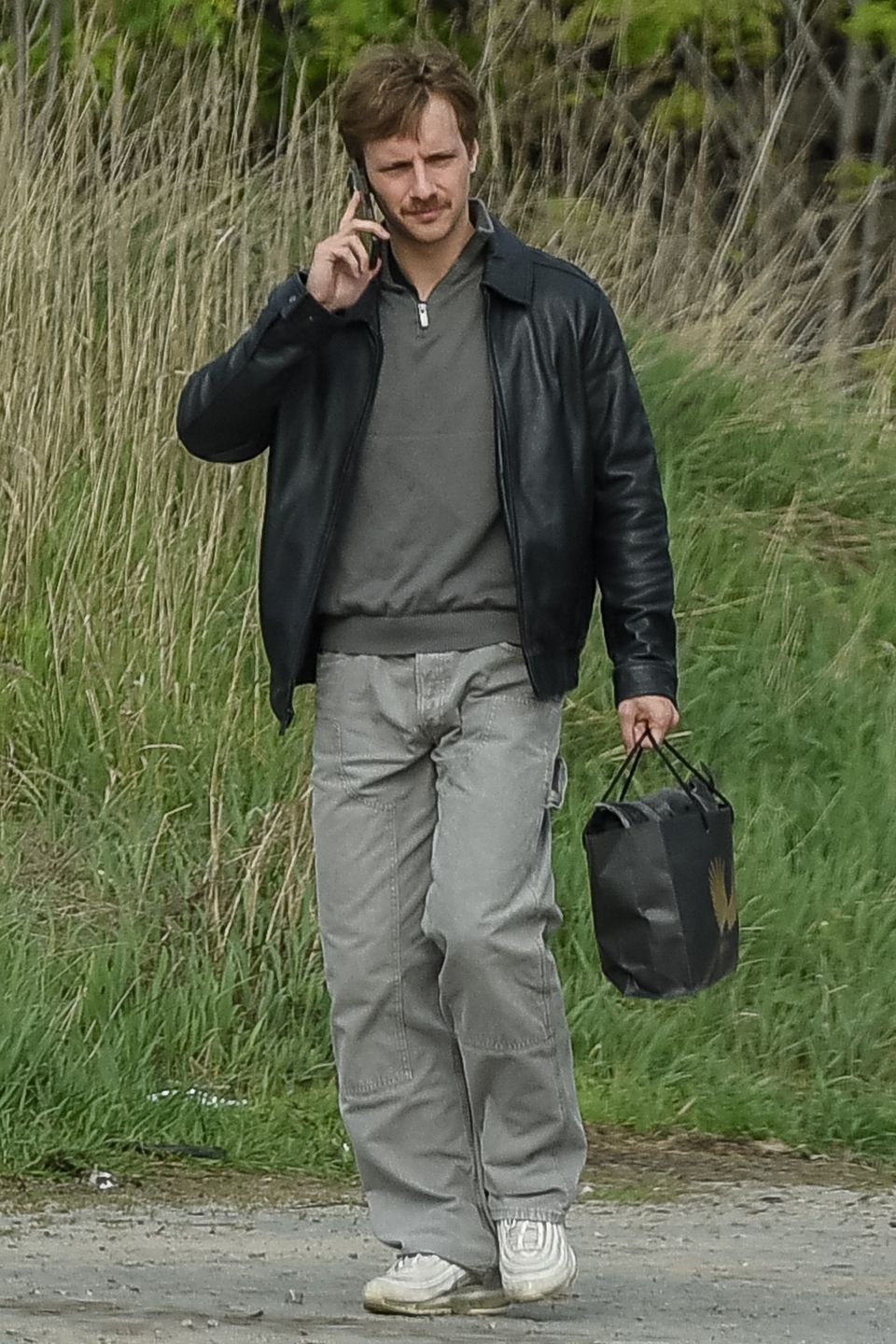 Maciej Musiał zaparkował mercedesa za 200 tysięcy na zakazie