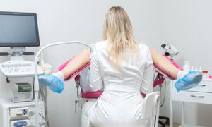 Zakazane przed wizytą u ginekologa. Lekarka wyjaśnia