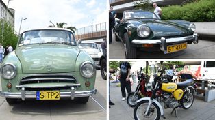 Perełki motoryzacyjne w Chorzowie. Na rynku zaparkowały zabytkowe samochody! Zobacz ZDJĘCIA z chorzowskich klasyków. Najstarszy jest z 1928