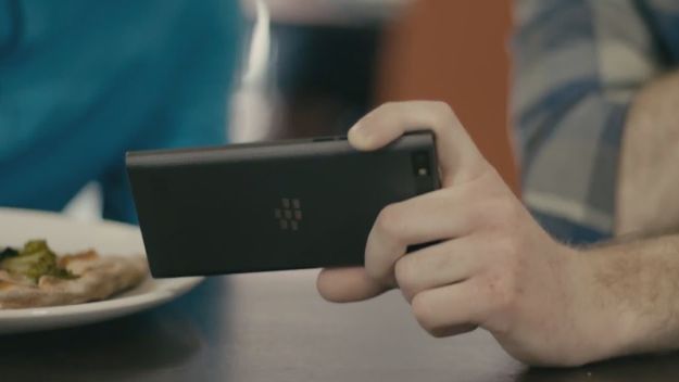 BlackBerry Leap oficjalnie. Chyba kogoś poniosło z ceną 1