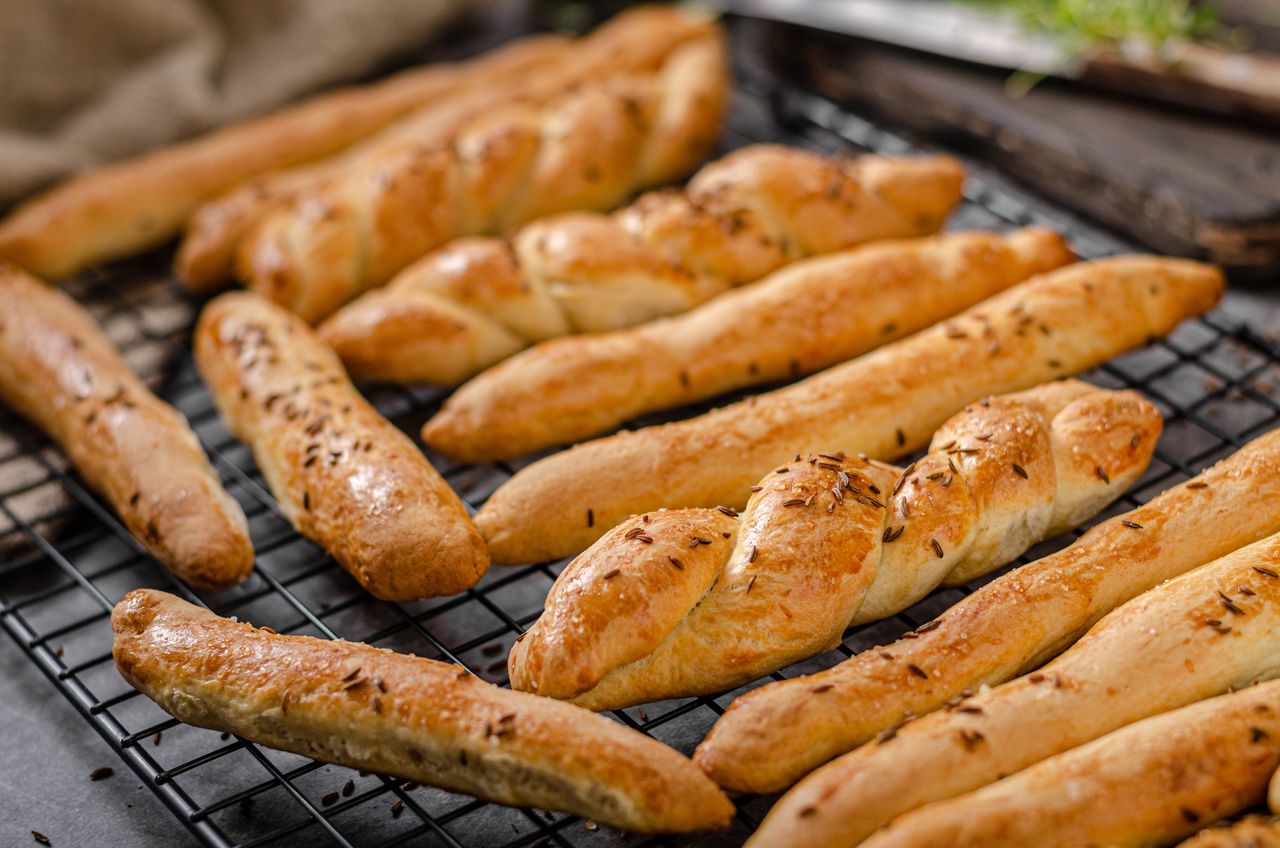 Transform broccoli stems into crispy snacks, reduce food waste