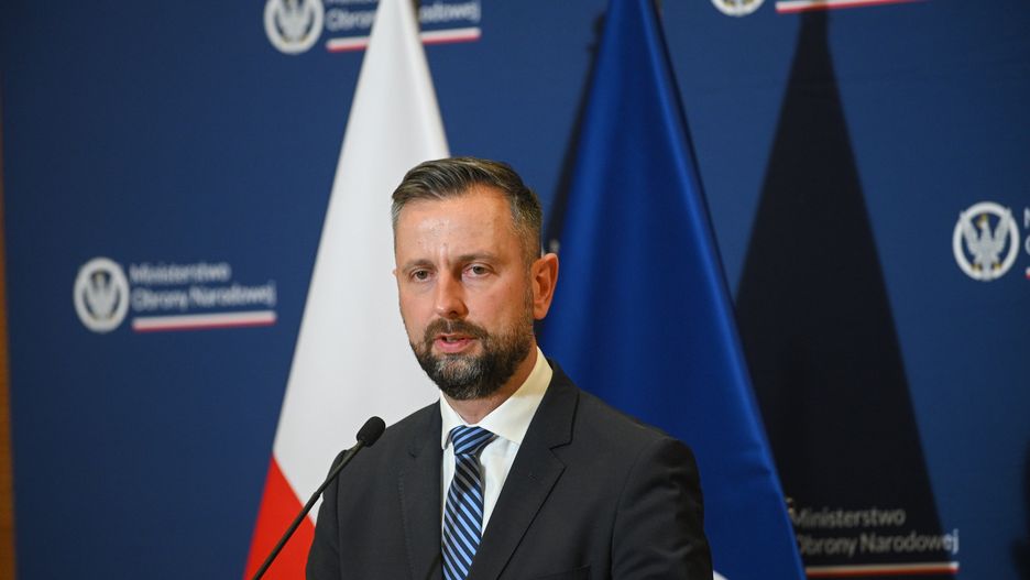 Warszawa, 23.06.2025. Wicepremier, minister obrony narodowej Władysław Kosiniak-Kamysz na briefingu prasowym w siedzibie MON w Warszawie, 23 bm. (amb) PAP/Marcin Obara