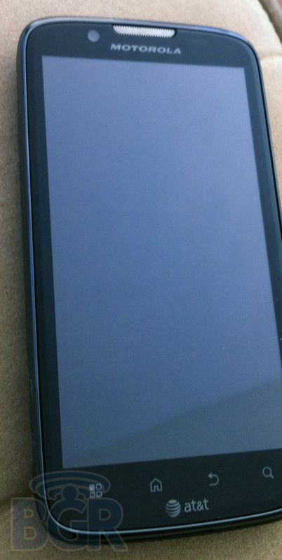 Motorola Atrix 2 uchwycona na zdjęciach, znamy szczegóły specyfikacji 2