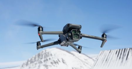 DJI Mavic 3 Pro ma potrójny system kamery. Tego jeszcze nie grali!