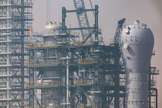 Eskalacja trwa. Po ataku dronem wyłączają największą rafinerię w kraju