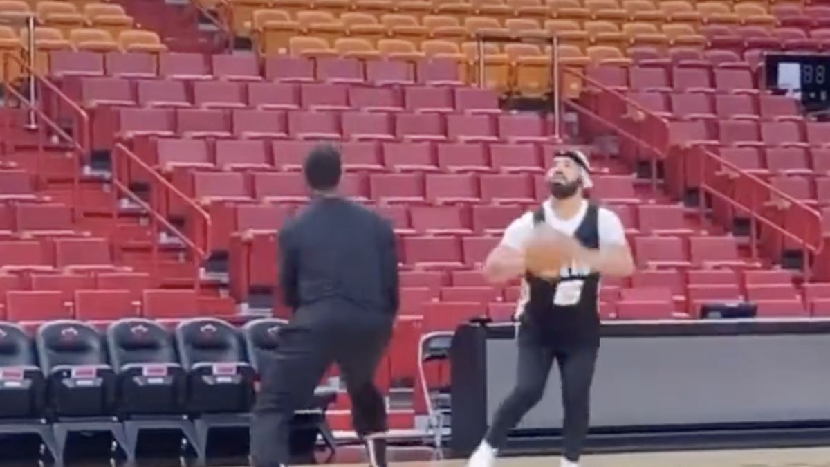 Drake rozegrał mecz z Kylem Lowrym 