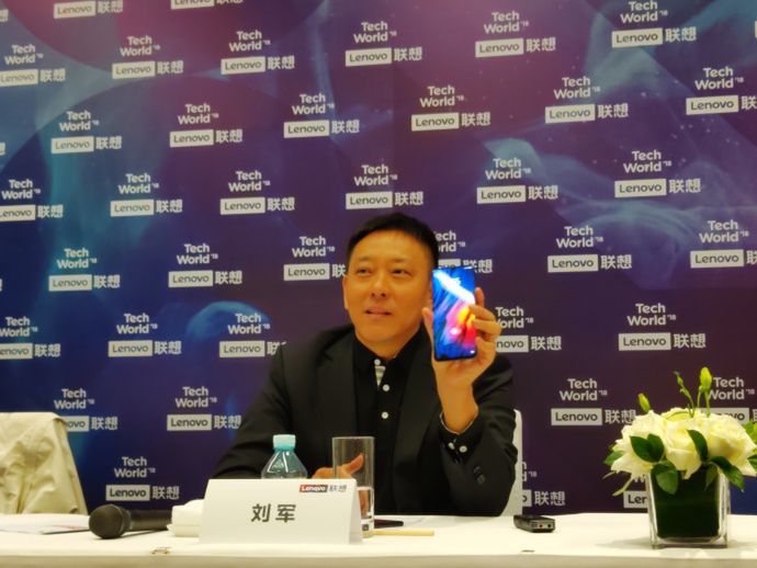 #wSkrócie: Xiaomi Redmi Note 6 Pro oficjalnie, składany smartfon Lenovo i Find X z 10 GB RAM-u 4