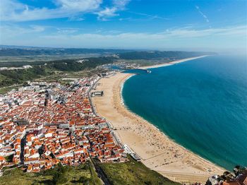 Plaża w Nazare zamknięta z powodu skażenia