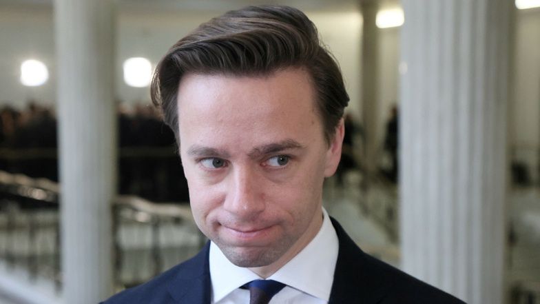 Jakie wykształcenie ma Krzysztof Bosak? Można się zdziwić