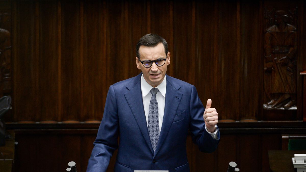 Mateusz Morawiecki zapowiedział przedłużenie zerowego VAT-u na żywność