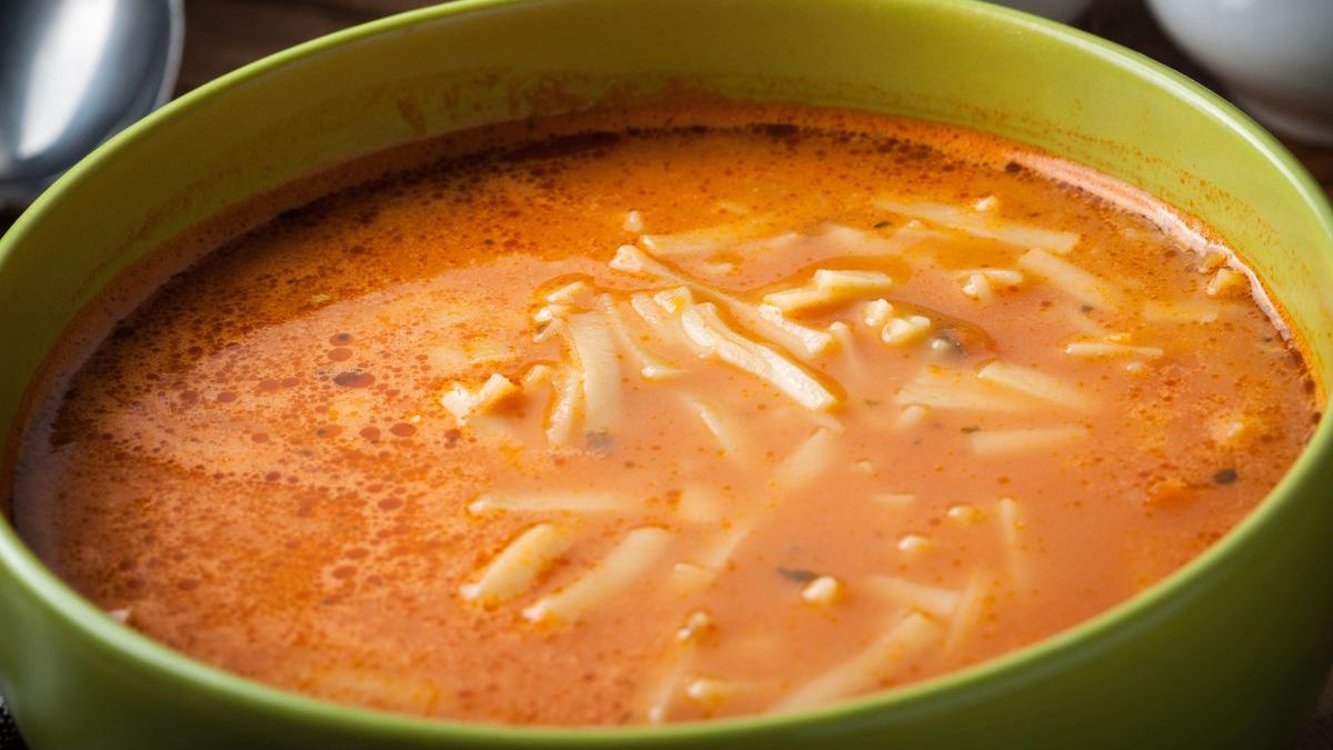 Domowa zupa pomidorowa