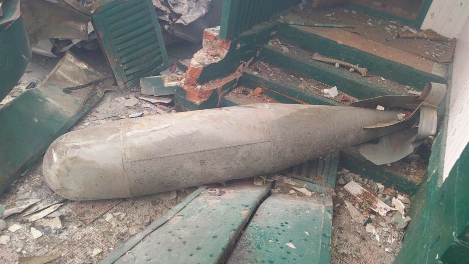 Wojna w Ukrainie - bomby lotnicze w CzernichowieCHERNIHIV, UKRAINE ??" MARCH 05: (----EDITORIAL USE ONLY ??" MANDATORY CREDIT - "STATE EMERGENCY SERVICE OF UKRAINE / HANDOUT" - NO MARKETING NO ADVERTISING CAMPAIGNS - DISTRIBUTED AS A SERVICE TO CLIENTS----) FAB-500 type aircraft bombs found by Ukrainian forces on the 10th day of Russian attacks on Ukraine in Chernihiv, Ukraine on March 05, 2022. A Russian military plane was shot down in Chernihiv, according to the State Emergency Service of Ukraine, and three FAB-500 type aircraft bombs were found in the area. State Emergency Service of Ukraine / Anadolu Agency/ABACAPRESS.COMAA/ABACA