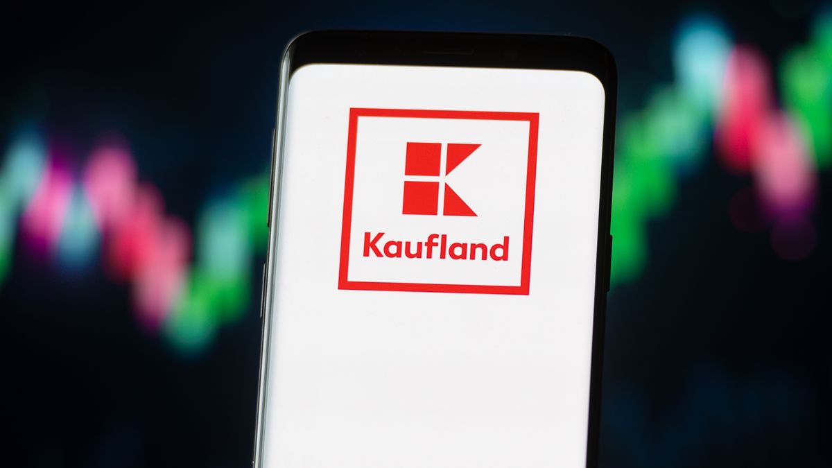 POLAND - 2020/11/04: In this photo illustration a Kaufland logo seen displayed on a smartphone. (Photo Illustration by Mateusz Slodkowski/SOPA Images/LightRocket via Getty Images)