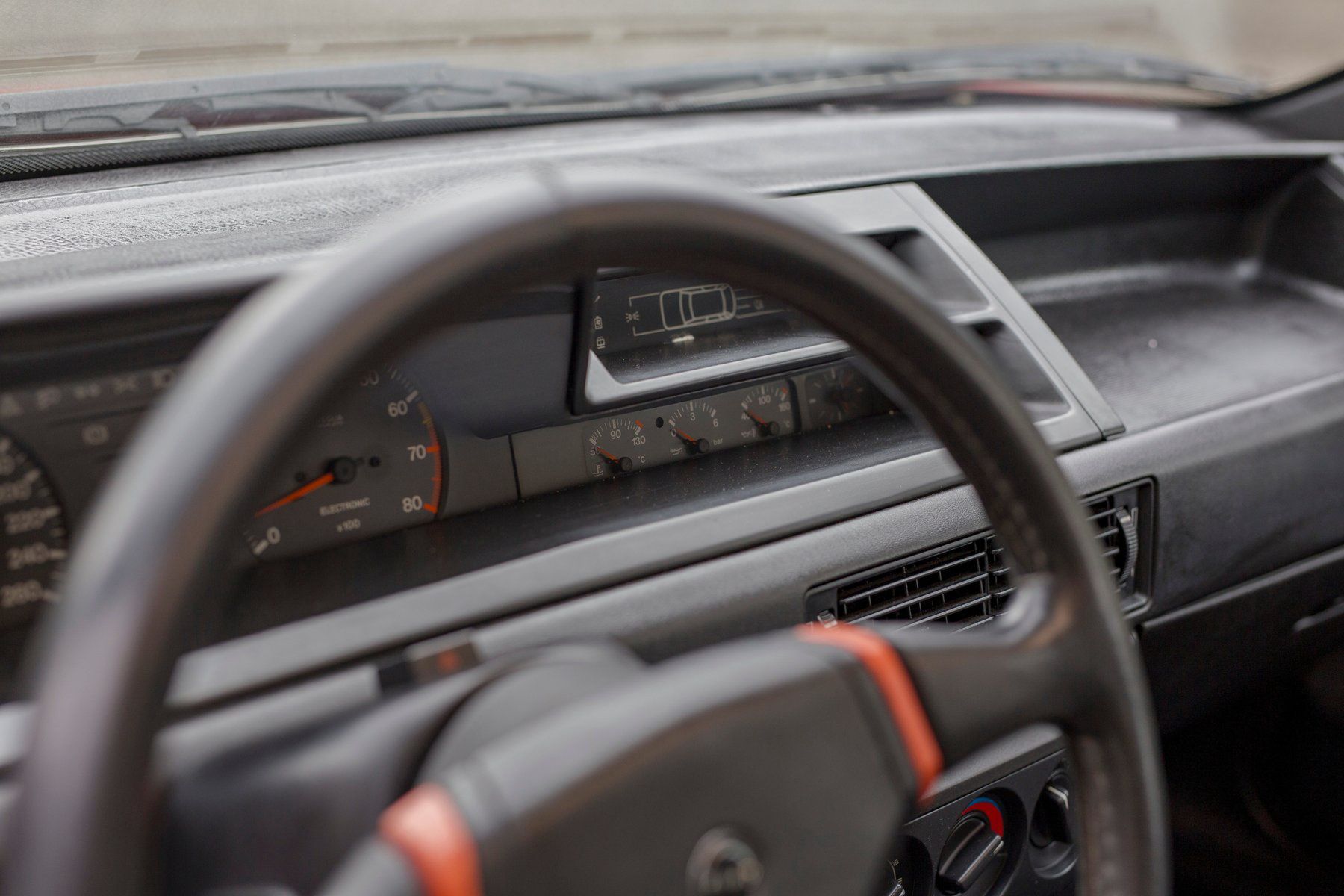 Fiat Tipo Sedicivalvole z 1991 r. trafił na aukcję. Do odbioru w Polsce