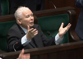 Trzęsienie ziemi w PiS. Sondaż przed kluczowymi decyzjami w partii