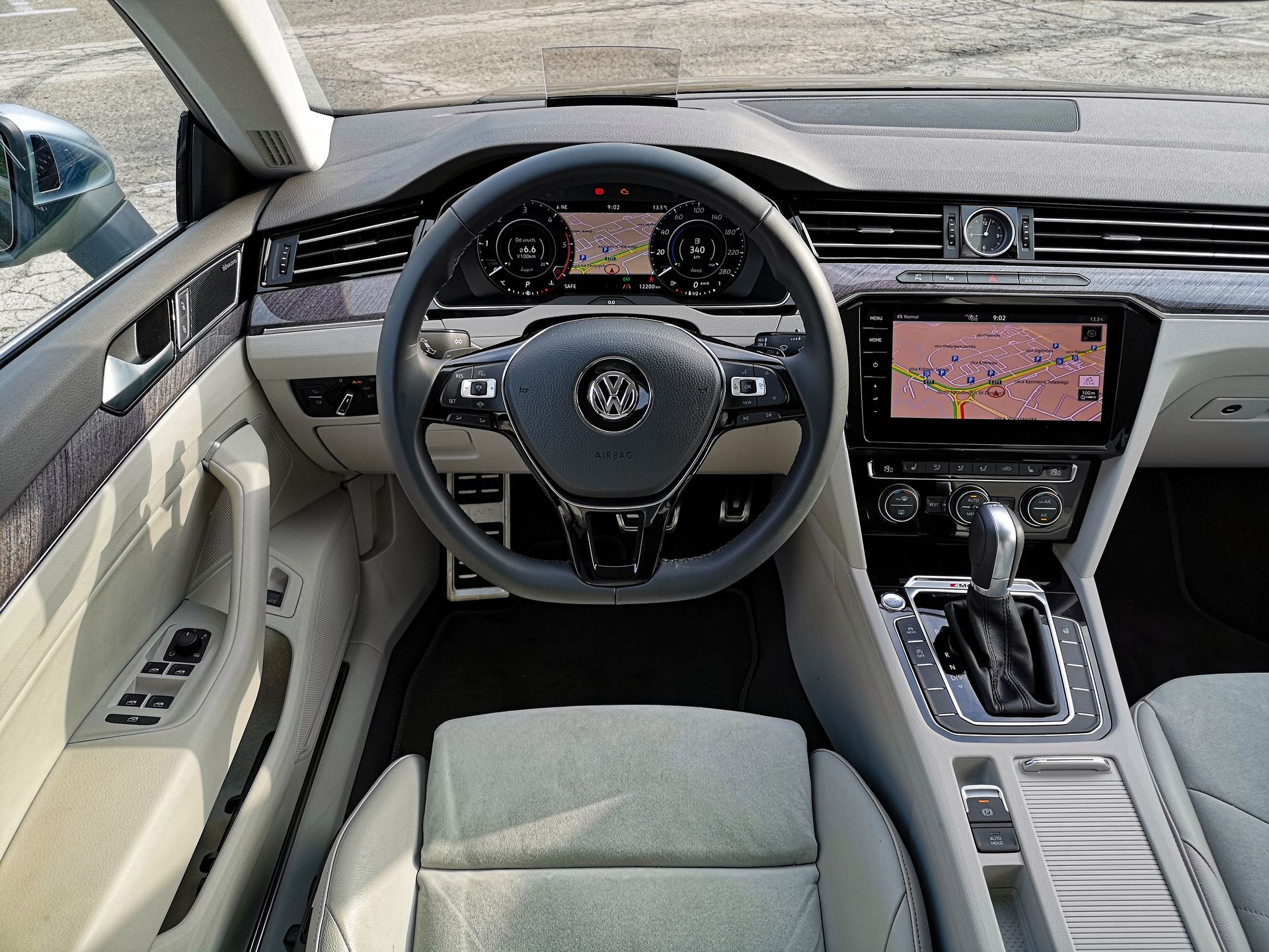 Volkswagen Arteon: kamery 360 stopni z 3D i system dźwięku Dynaudio 26