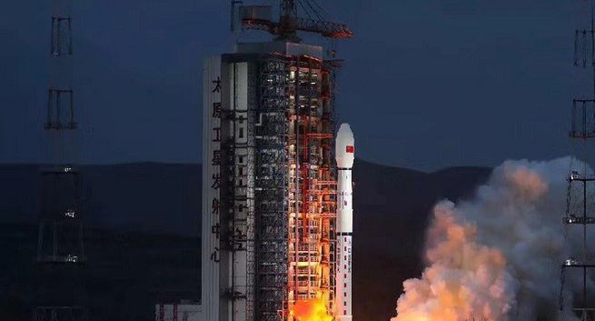 Mini stacja kosmiczna od AliExpress z okazji Globalnego Festiwalu Zakupów