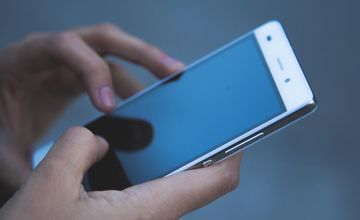 Izba Wydawców Prasy chce objęcia smartfonów nową opłatą. "Apelujemy o sprawczość"