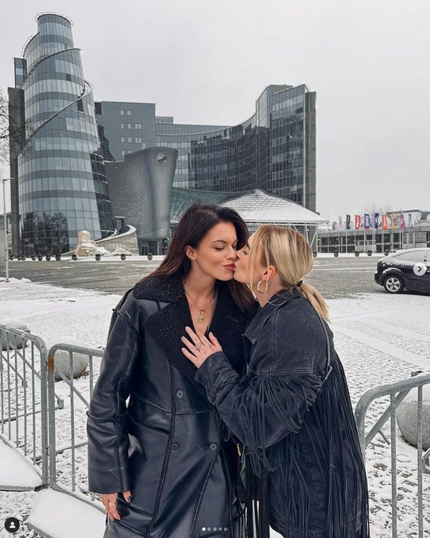 TYLKO NA PUDELKU: Skrzeczkowska relacjonuje wizytę par jednopłciowych w "PnŚ". Ujawniła, jak zachowywały się "Kurzopki": "Ku naszemu zaskoczeniu..."