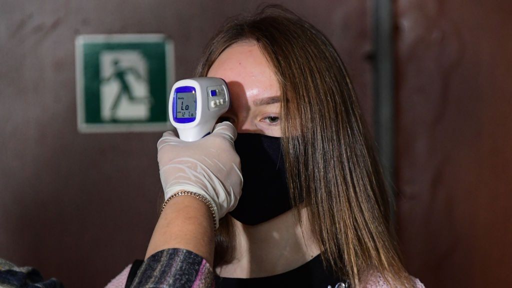 W maseczkach na maturę? Uczniowie oburzeni