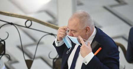 "Zyski będą dużo większe niż straty". Sasin o połączeniu Orlenu i Lotosu