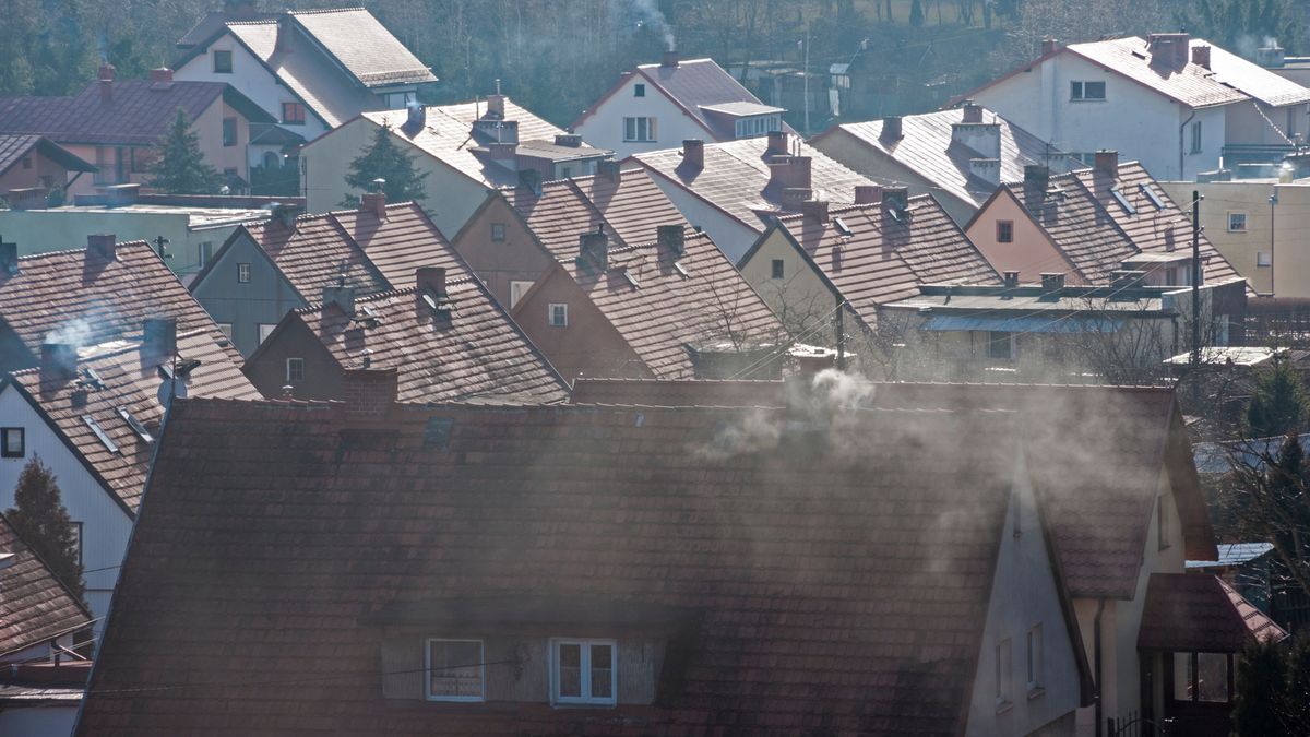 Kominiarze podczas rutynowej kontroli kominów, będą zadawać właścicielom dodatkowe pytania  