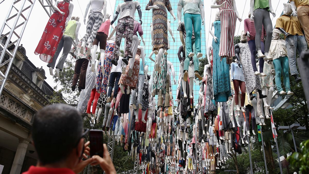 Instalacja ma upamiętniać ofiary COVID-19. Wygląda przerażająco 1