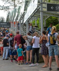 Gigantyczne kolejki na Kasprowy Wierch. Zakopane oblężone