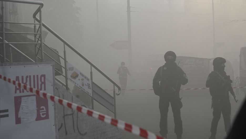 Rosjanie zaatakowali Kij�w ira?skimi dronami
17.10.2022 Ukraina. Kijow ostrzelany przez wojska rosyjskie. Rosja wykorzystala drony "Szached-136", zrobione w Iranie. Zginiely 4 osoby 
Fot. Danylo Antoniuk/REPORTER
Danylo Antoniuk/REPORTER