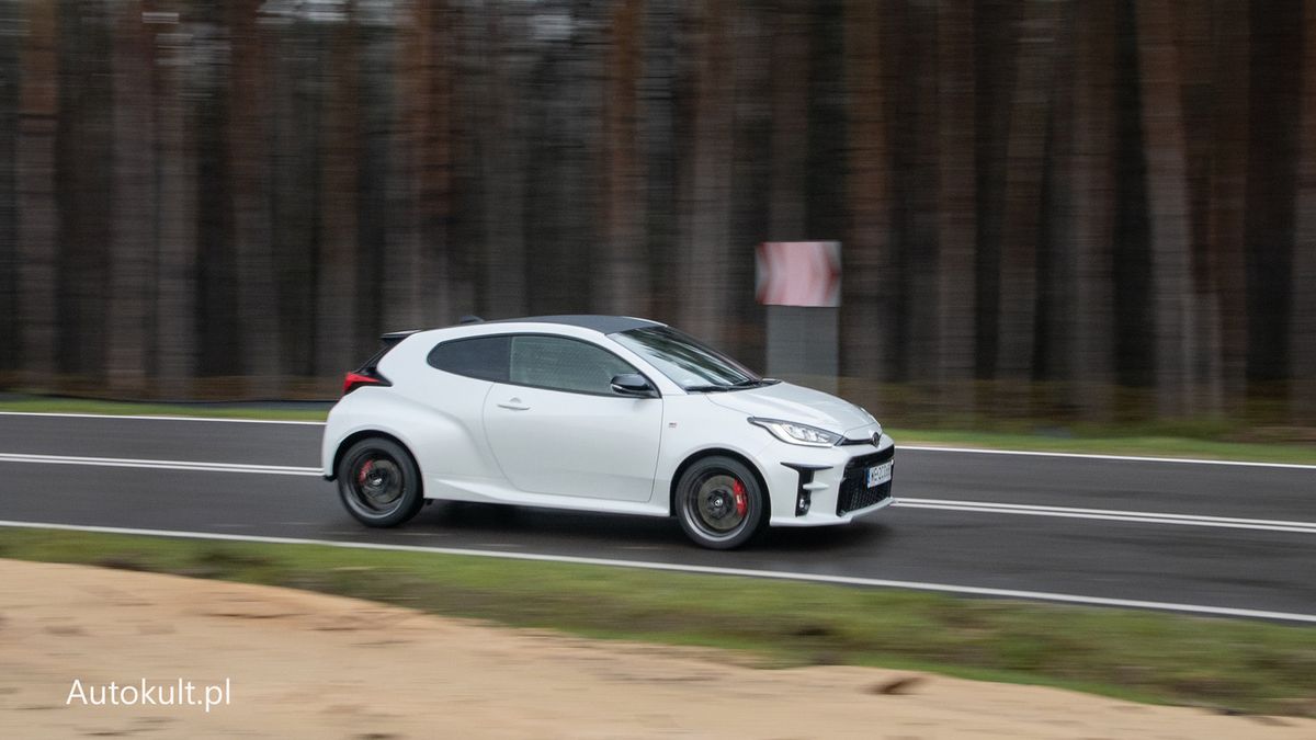 GR Yaris to jedno z najbardziej emocjonujących, japońskich aut ostatnich lat.