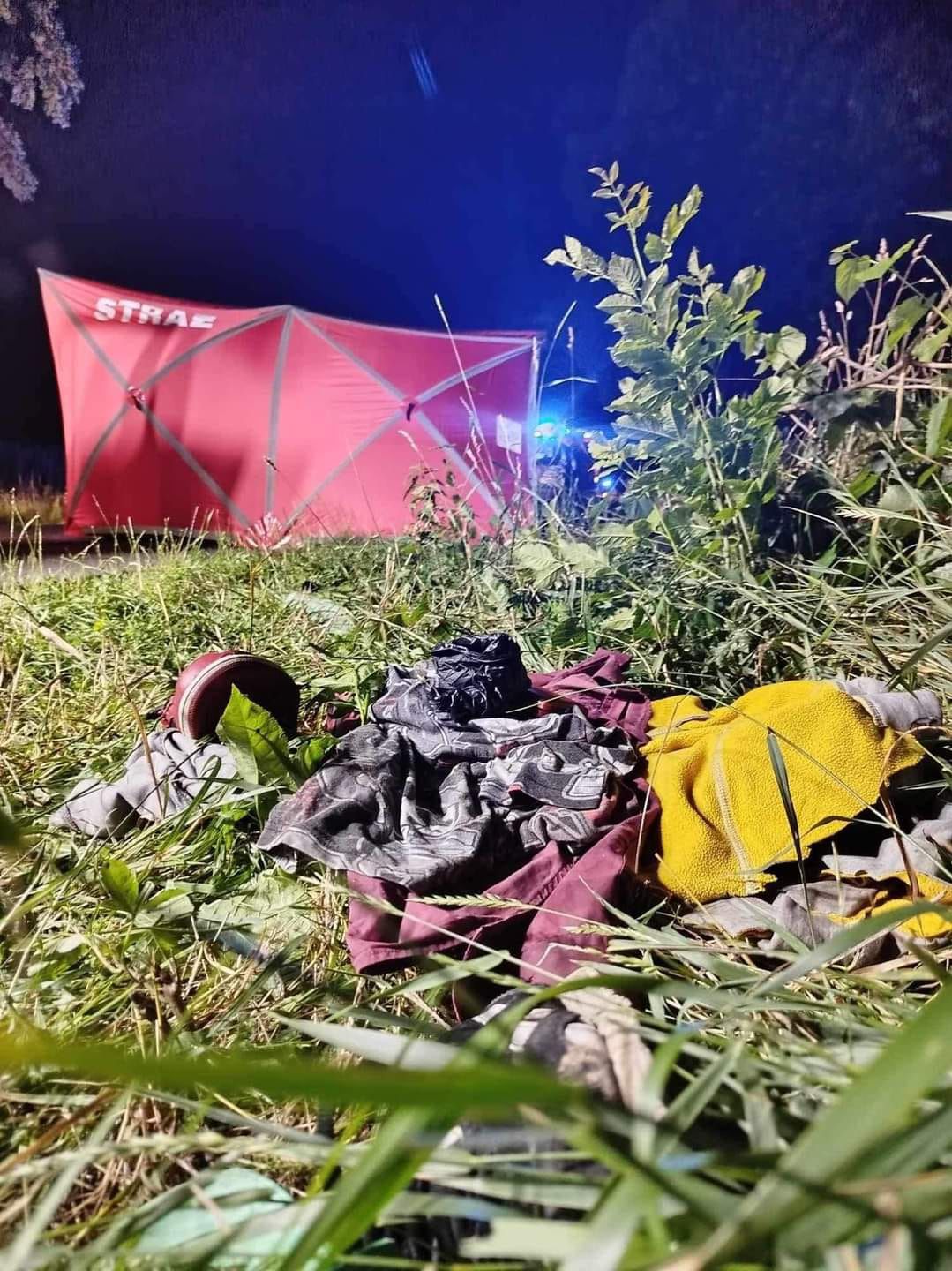 Brawurowa jazda kierowcy BMW i piesi bez odblasków - tragedia w Dzierżanowie!