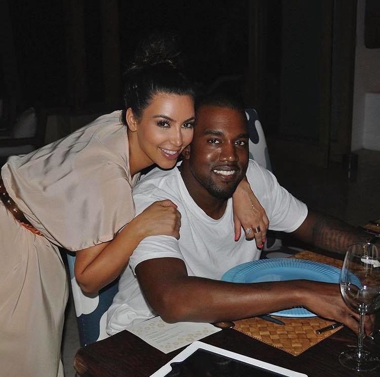 Kim Kardashian świętuje 6. rocznicę ślubu z Kanye