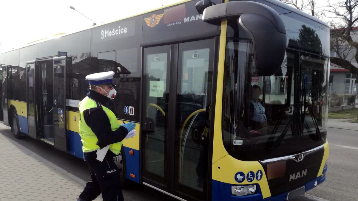 Pijany kierowca prowadził autobus