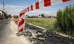 Pełnomocnik RPO bada tymczasowe aresztowanie rolnika, który zaorał asfalt