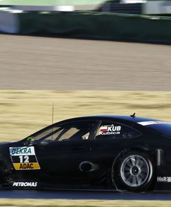 Kubica za kierownicą wyścigowego Mercedesa