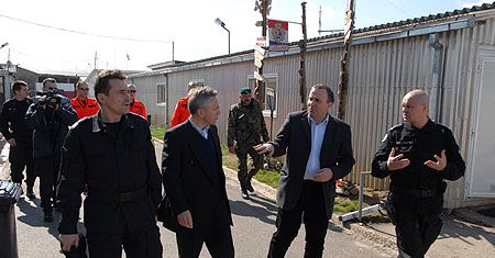 Polska delegacja w Kosowie