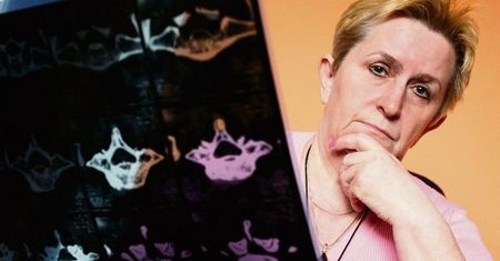 Zanim doczeka się operacji, zostanie kaleką