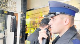 Policja zabezpieczyła nagrania z monitoringu galerii, będzie przesłuchiwać pracowników