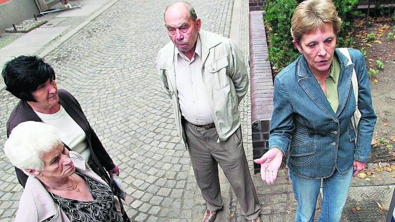 Mieszkańcy mają dość konfliktów i bałaganu pod swoimi oknami, ale czują się już bezsilni