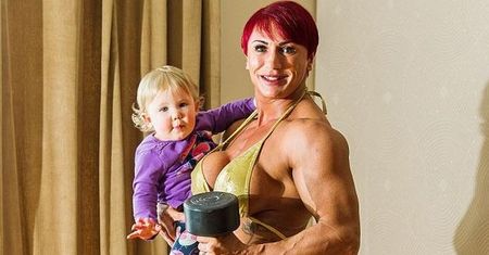 Uzależniona od siłowni. Strongwoman nie przestała trenować nawet w ciąży