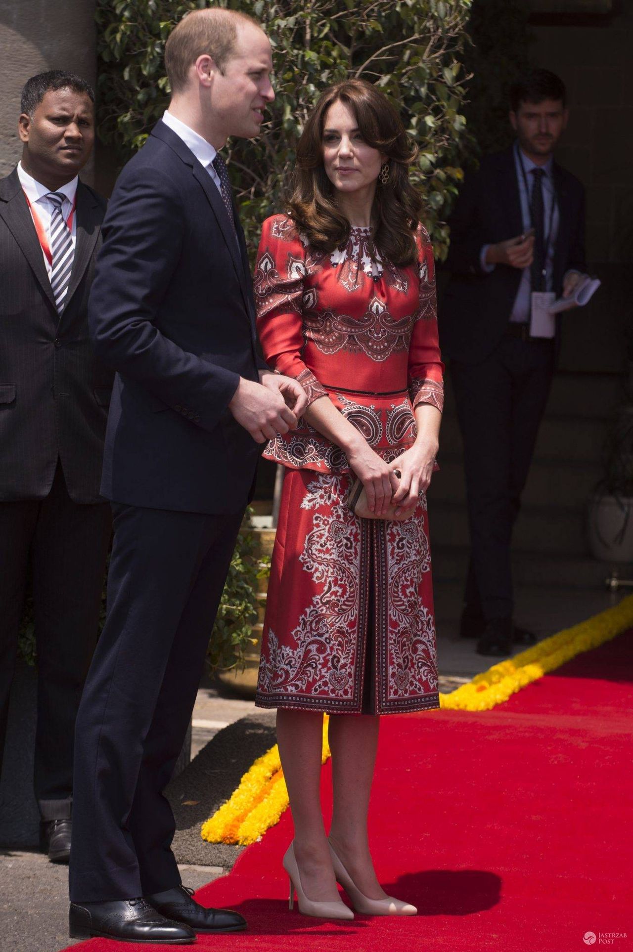 Księżna Kate i książę William w Indiach. Księżna w sukience Alexander McQueen (fot. ONS)