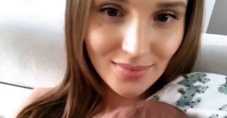 Prawdziwy rarytas! Marina Łuczenko wreszcie pokazała swojego synka Liama! Czy jest podobny do ślicznej mamy?