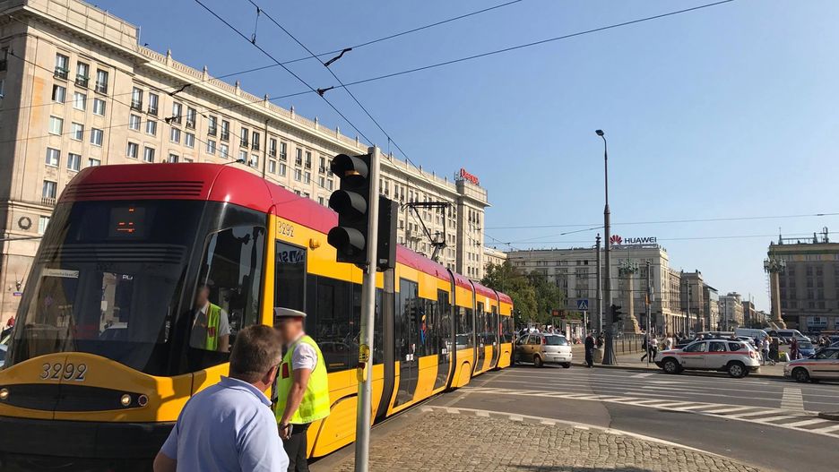 Motorniczy ma podrażnione oko i ucho 