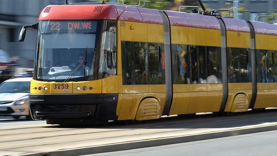Kobieta wpadła pod tramwaj